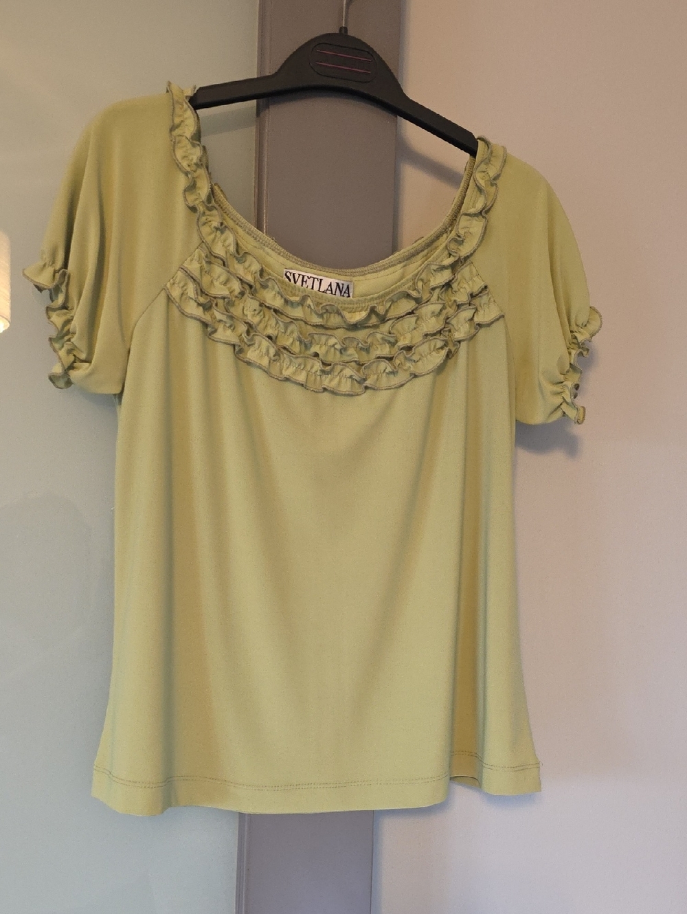 Svetlana Size 12 Short Sleeve Blouse